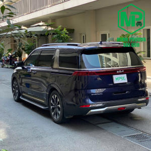 Alternative view of Kia Carnival Signature