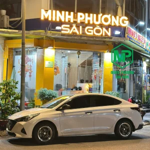 thuê xe tự lái hyunhdai accent